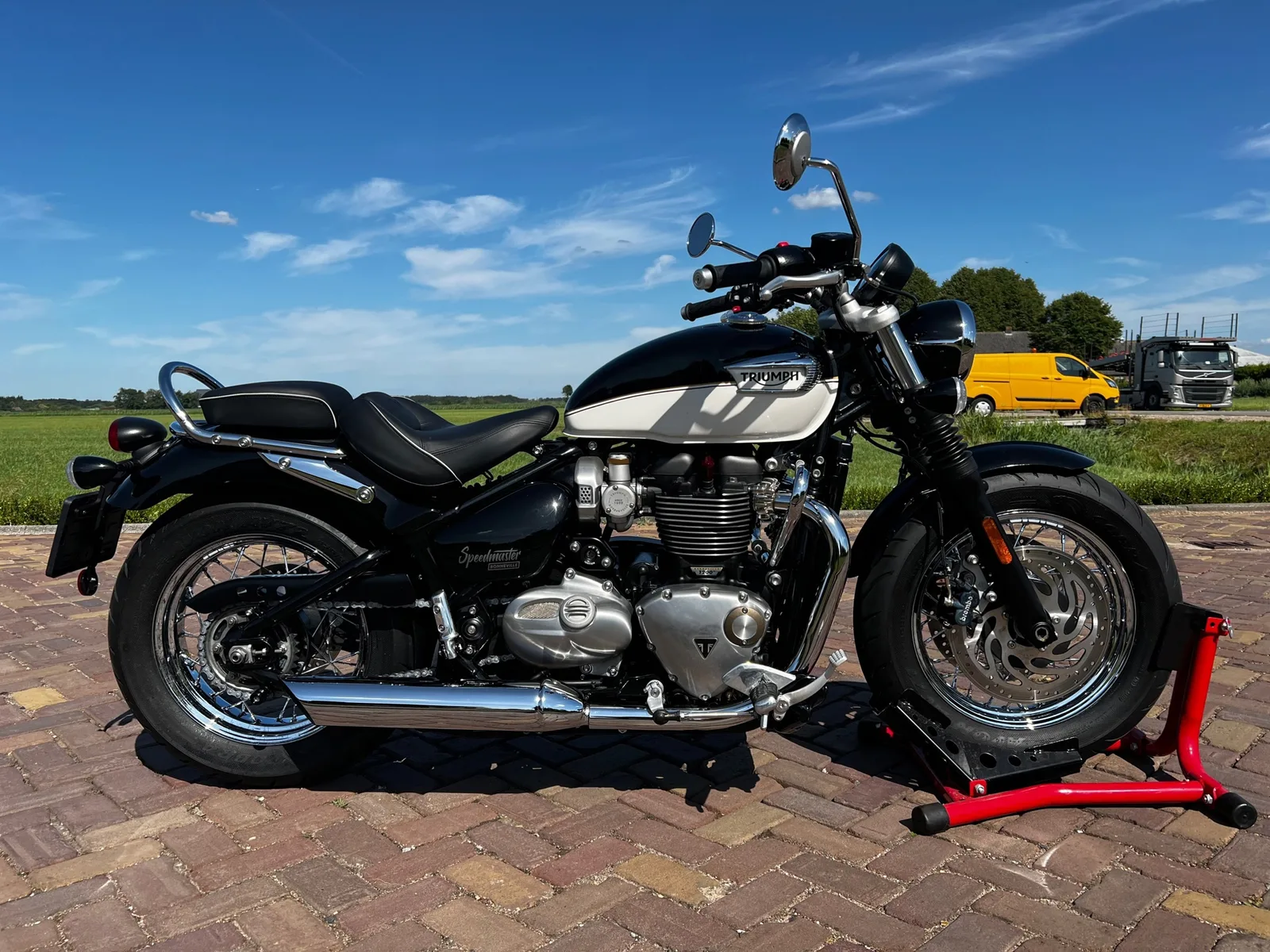Triumph Chopper Bonneville Speedmaster 1200 (2023) — foto 1