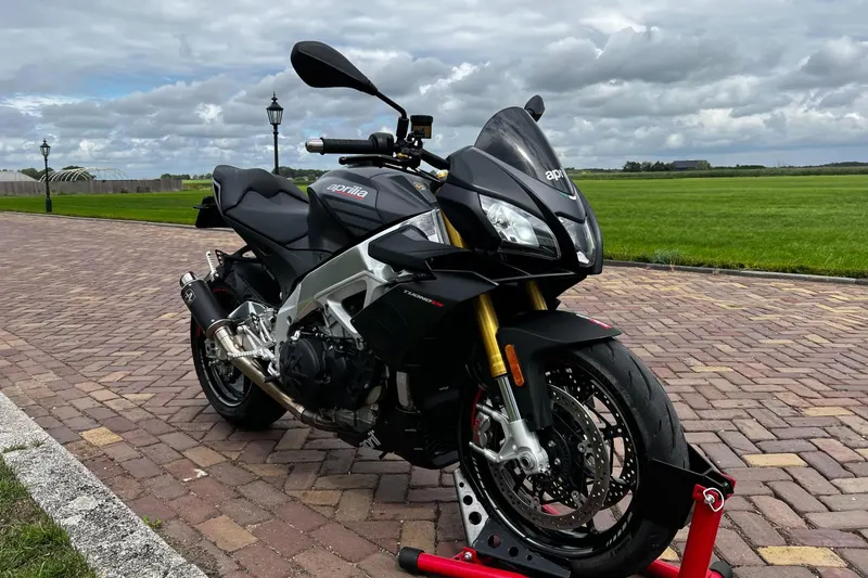 Aprilia Tuono V4 1100 (2020)