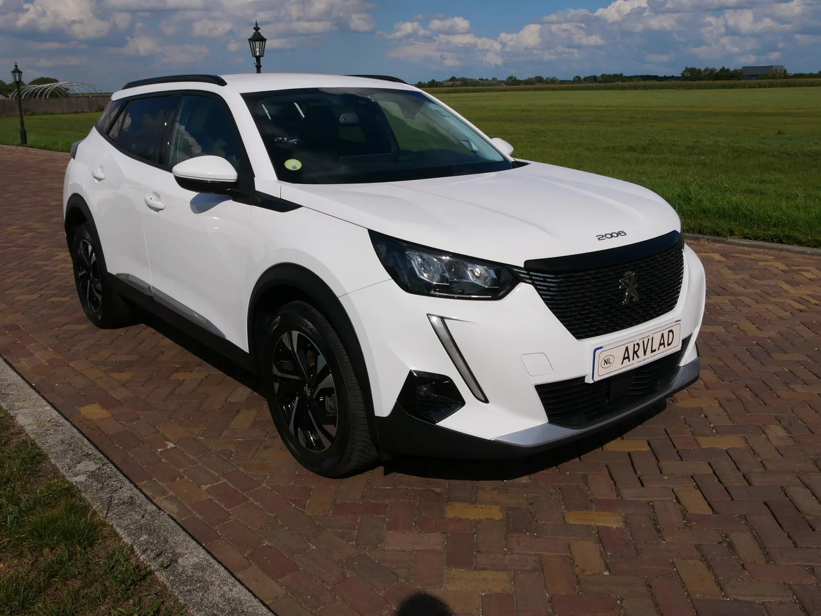 Peugeot 2008 (2021) — foto 1
