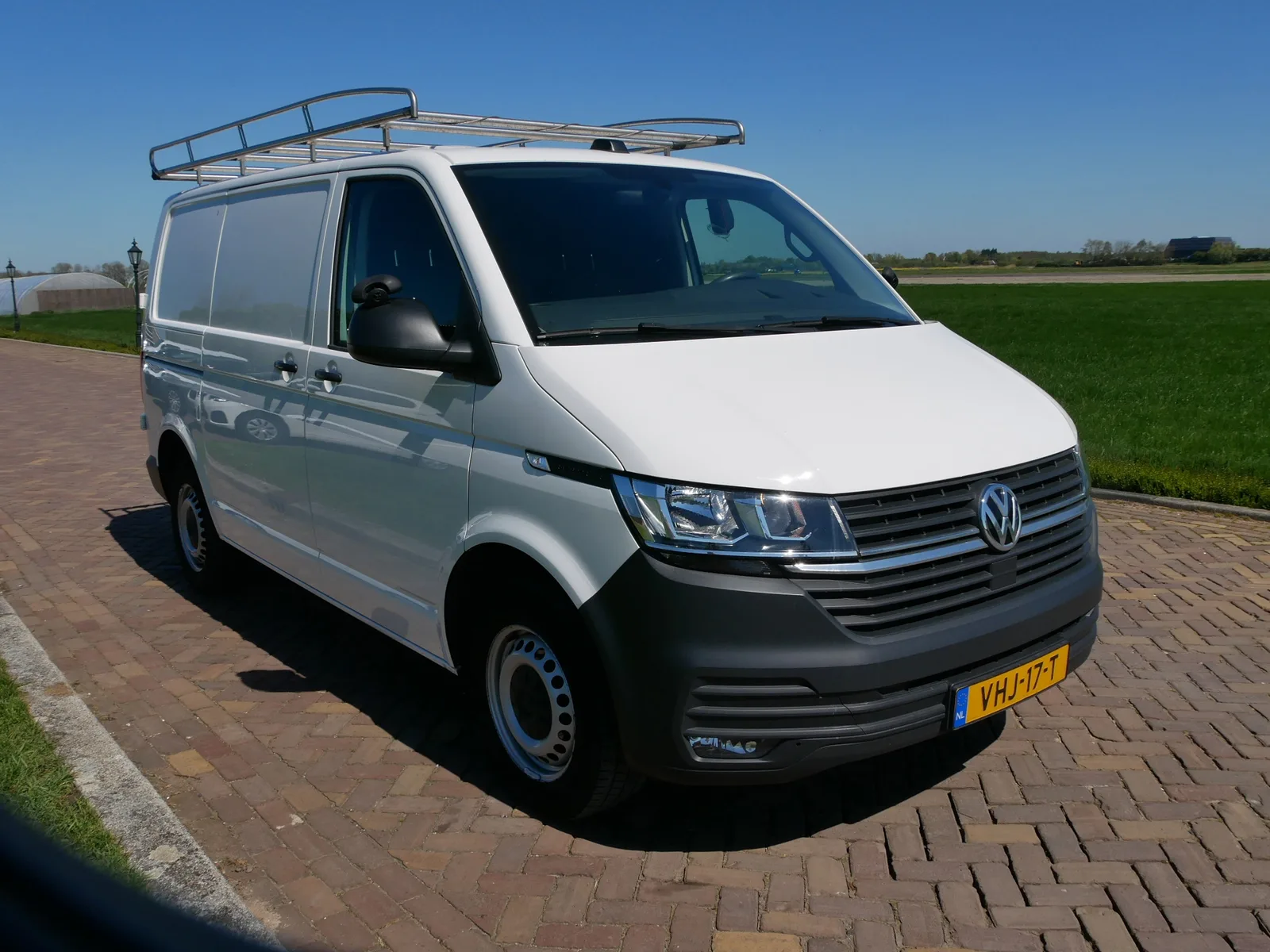 Volkswagen Transporter (2020) — foto 1