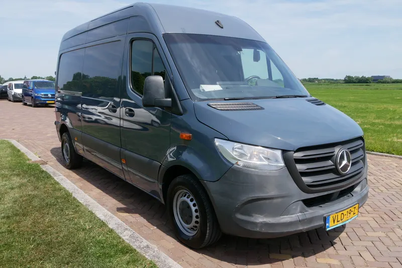 Mercedes-Benz eSprinter (2021)