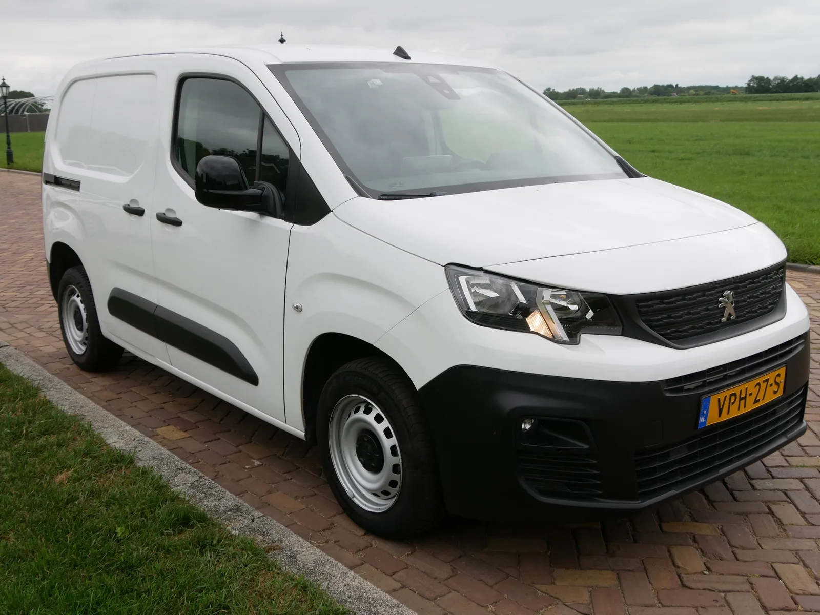 Peugeot Partner (2022) — foto 1