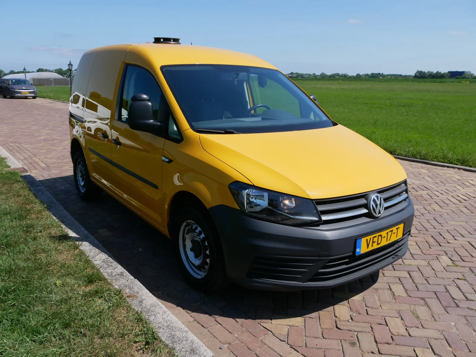 Volkswagen Caddy (2020) — foto 1