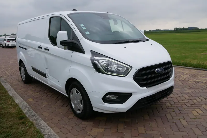Ford Transit Custom (2023)