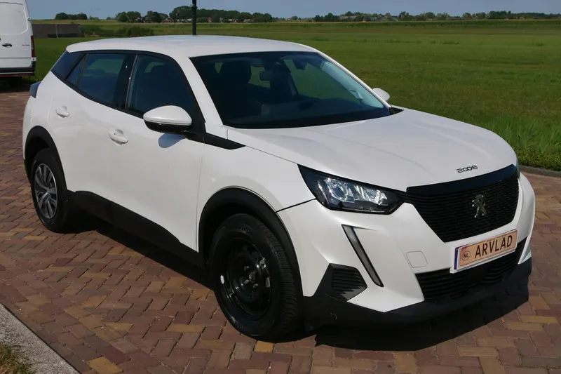Peugeot 2008 (2020)