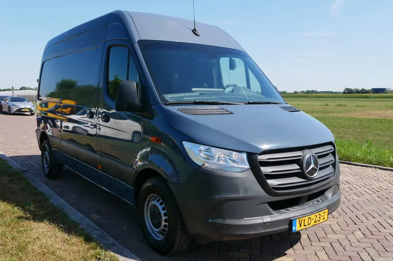 Mercedes-Benz eSprinter (2021)