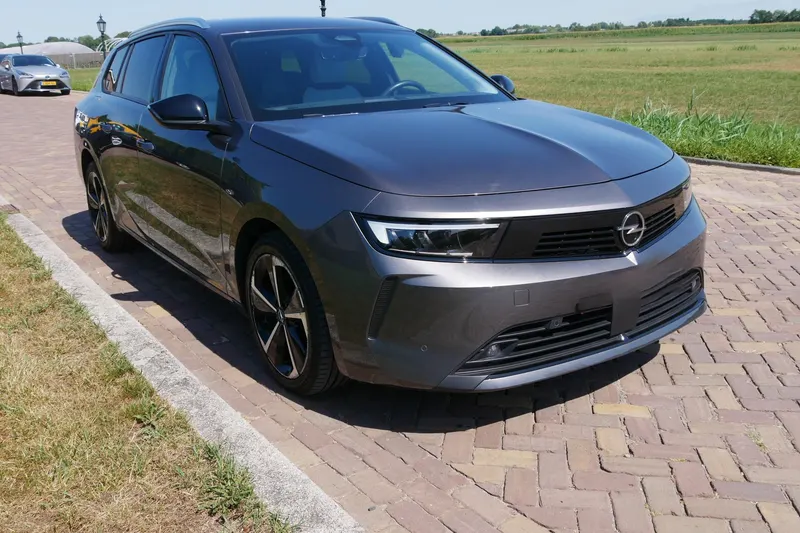 Opel Astra Sports Tourer (2023)