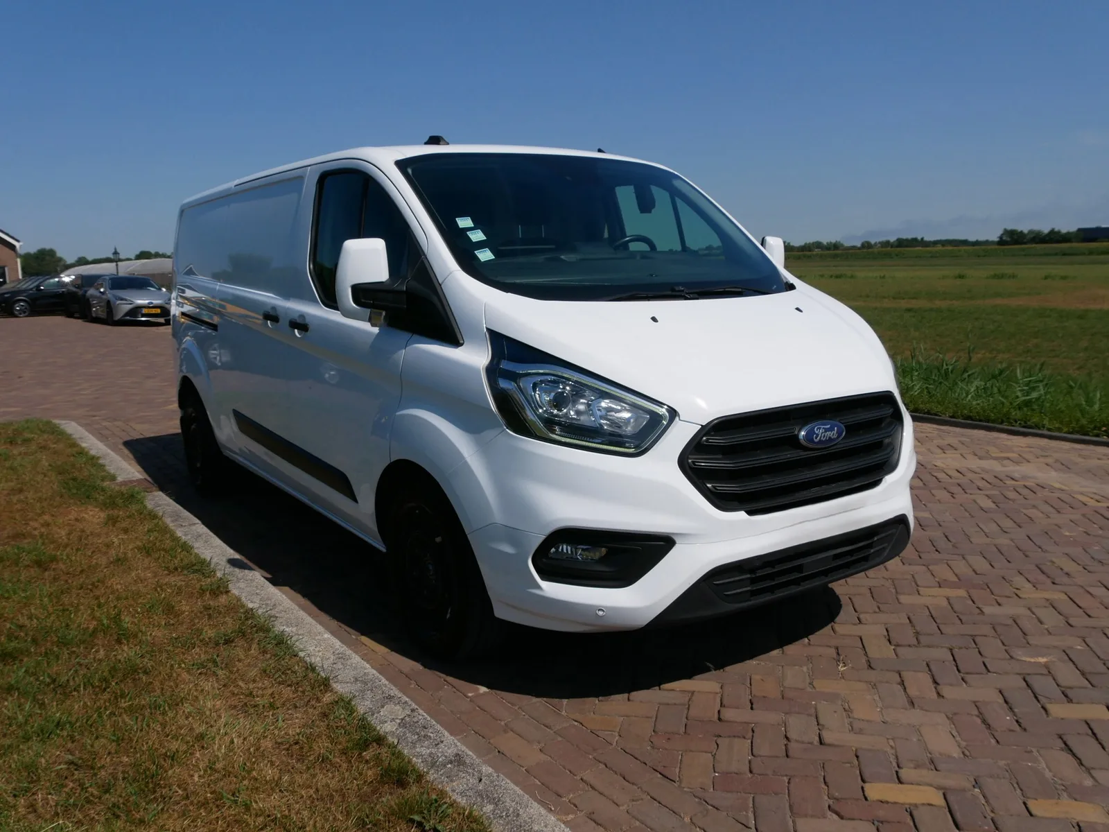 Ford Transit Custom (2023) — foto 1