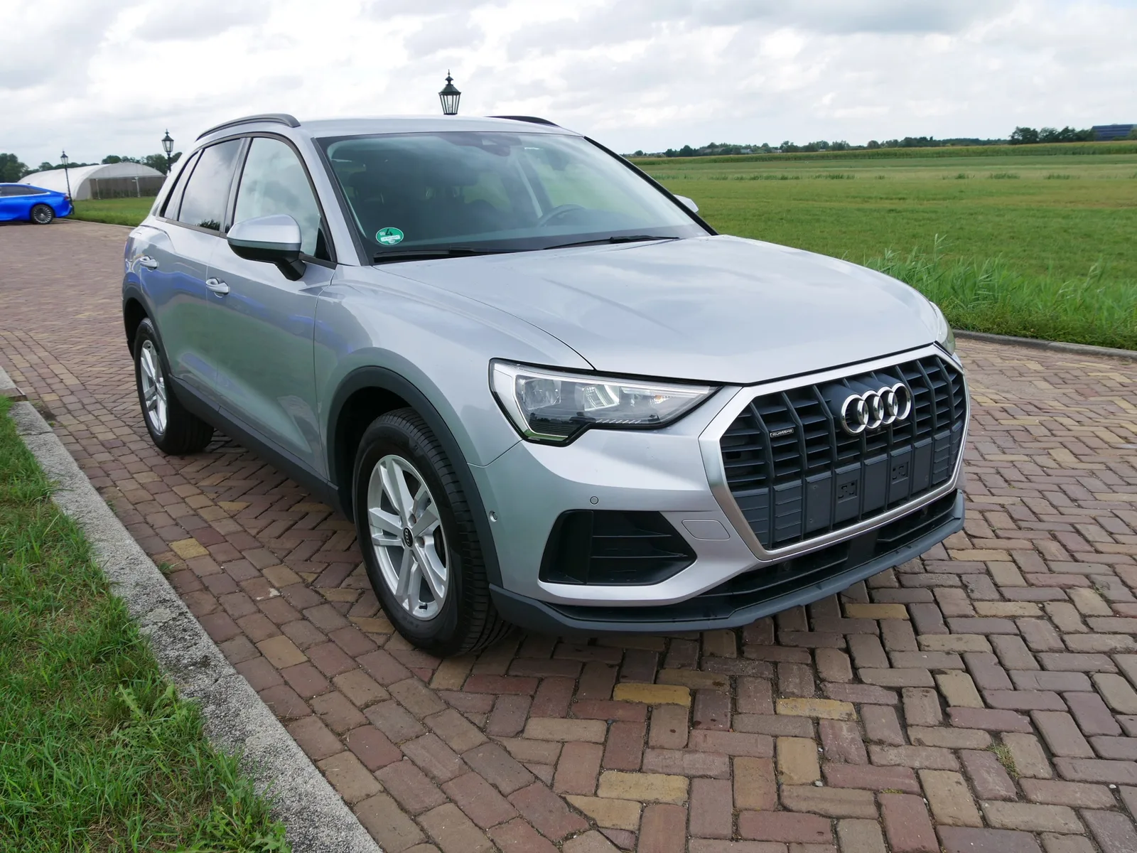Audi Q3 (2021) — foto 1