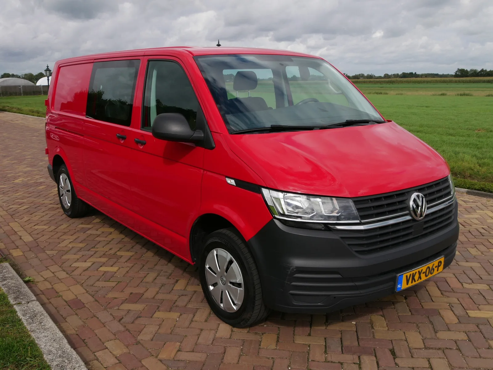 Volkswagen Transporter (2021) — foto 1