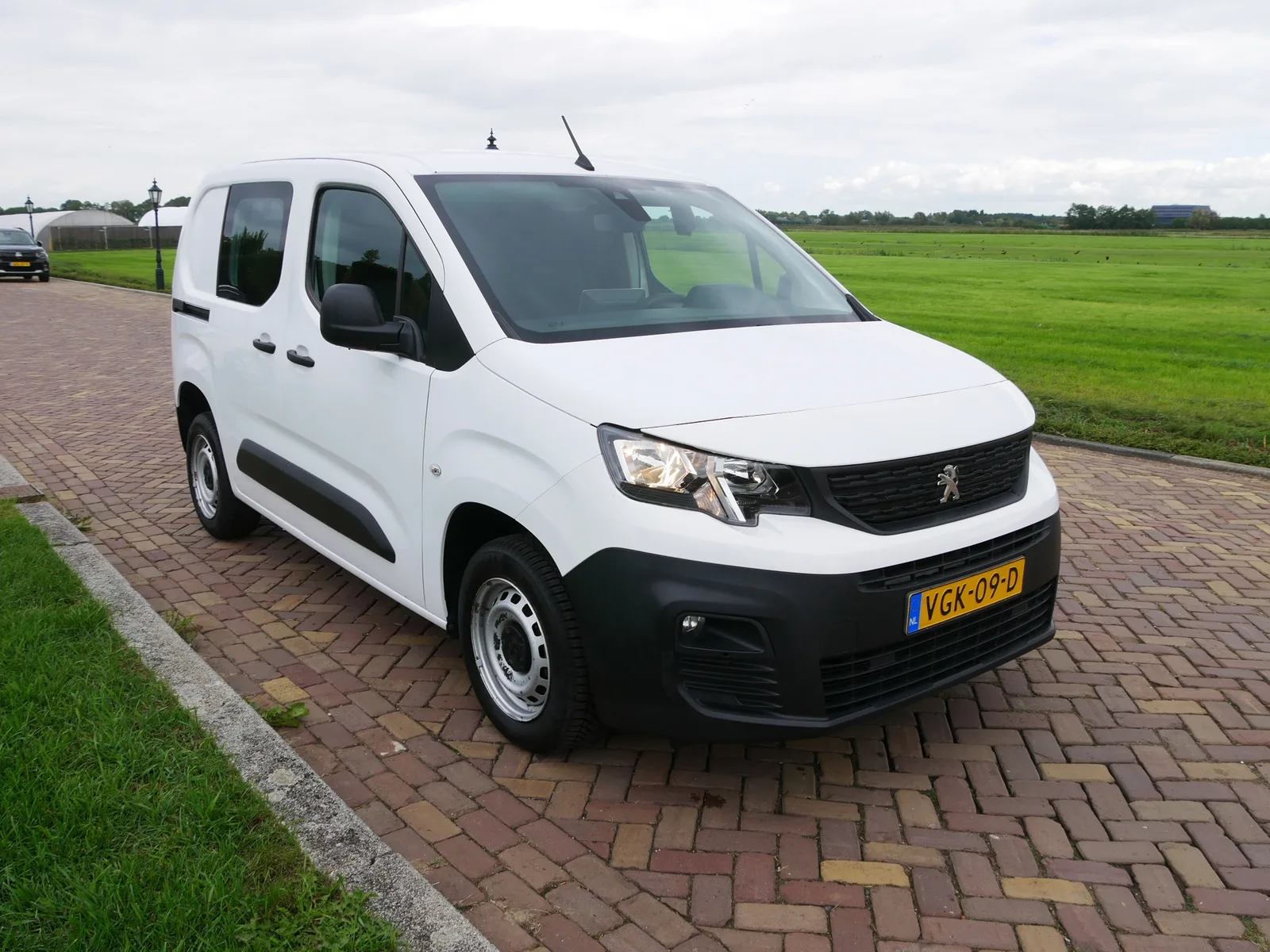 Peugeot Partner 1.5 BlueHDI Premium (2020) — foto 1