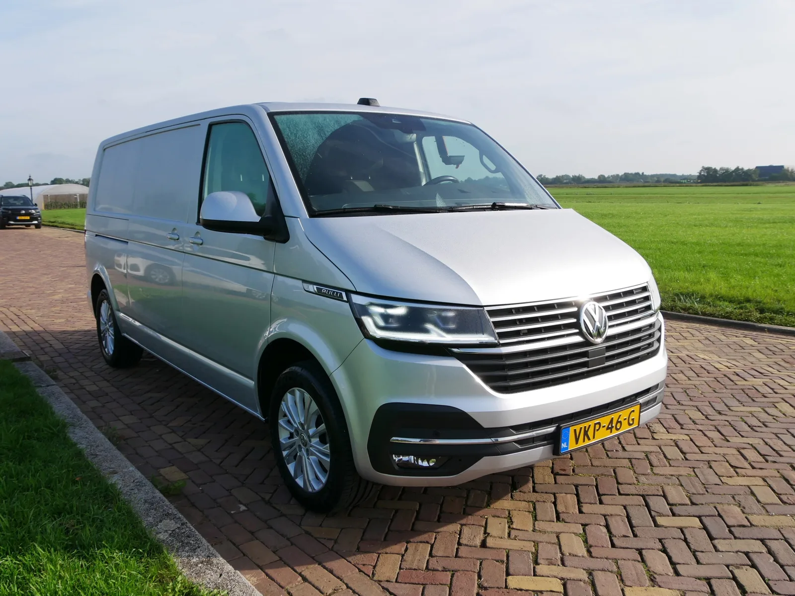 Volkswagen Transporter (2021) — foto 1