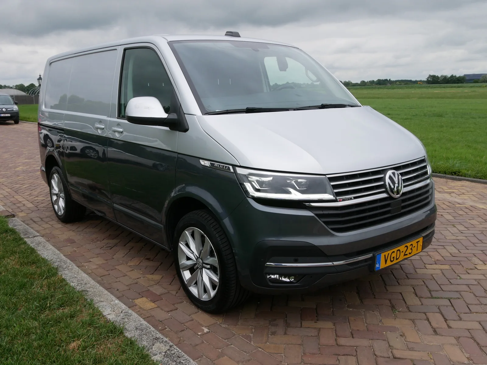 Volkswagen Transporter (2020) — foto 1