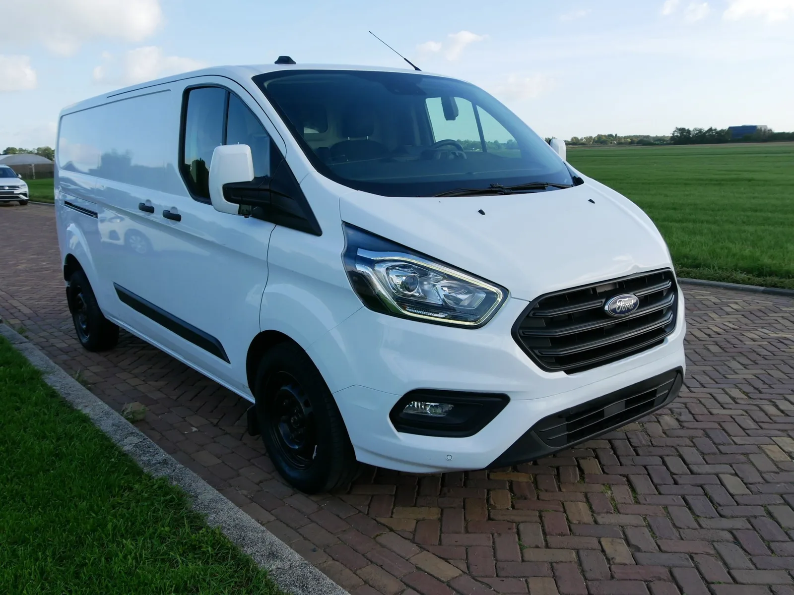 Ford Transit Custom (2022) — foto 1