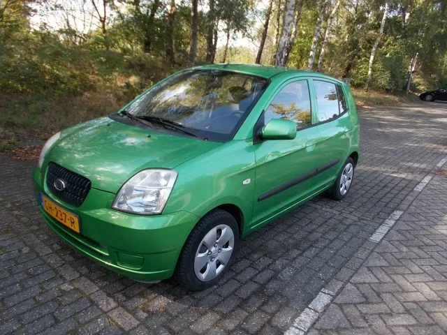 Kia Picanto (2006) — foto 1