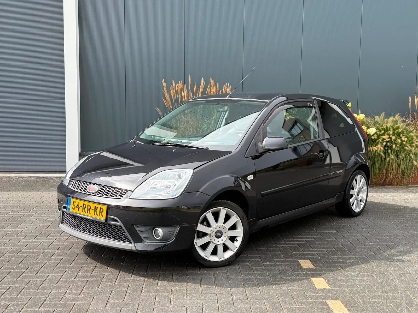 Ford Fiesta (2005) — foto 1