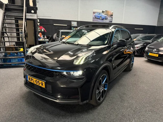 Lynk & Co 01 (2023) — foto 1