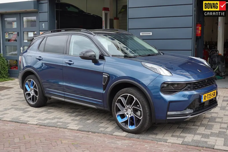 Lynk & Co 01 (2022)