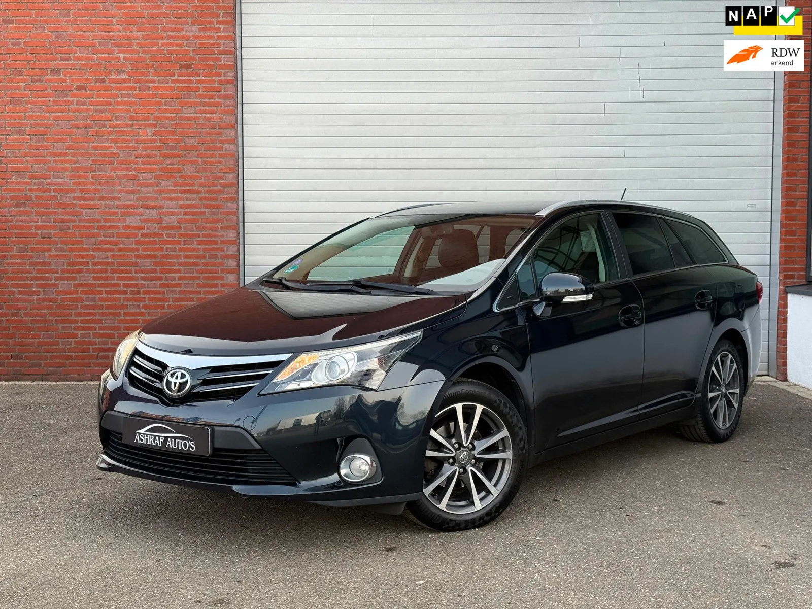 Toyota Avensis (2012) — foto 1
