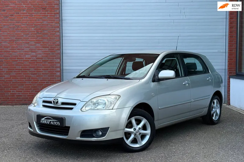 Toyota Corolla (2004)