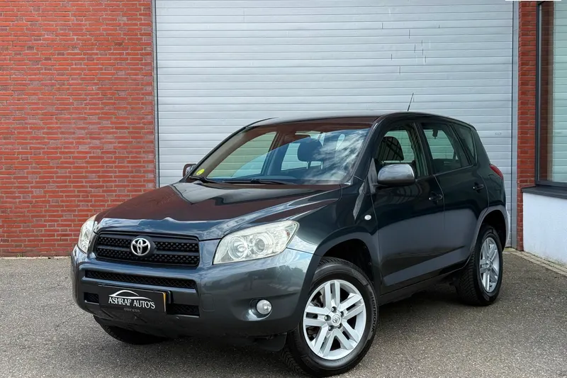 Toyota RAV4 (2008)