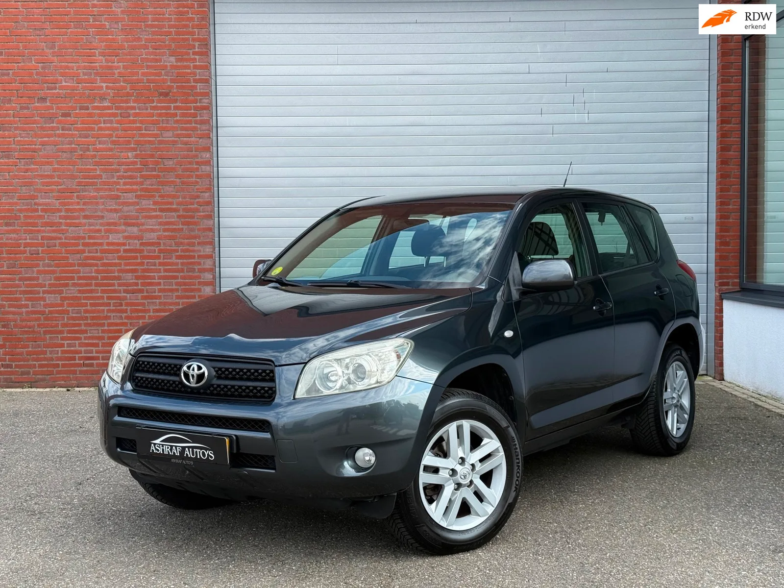 Toyota RAV4 (2008) — foto 1