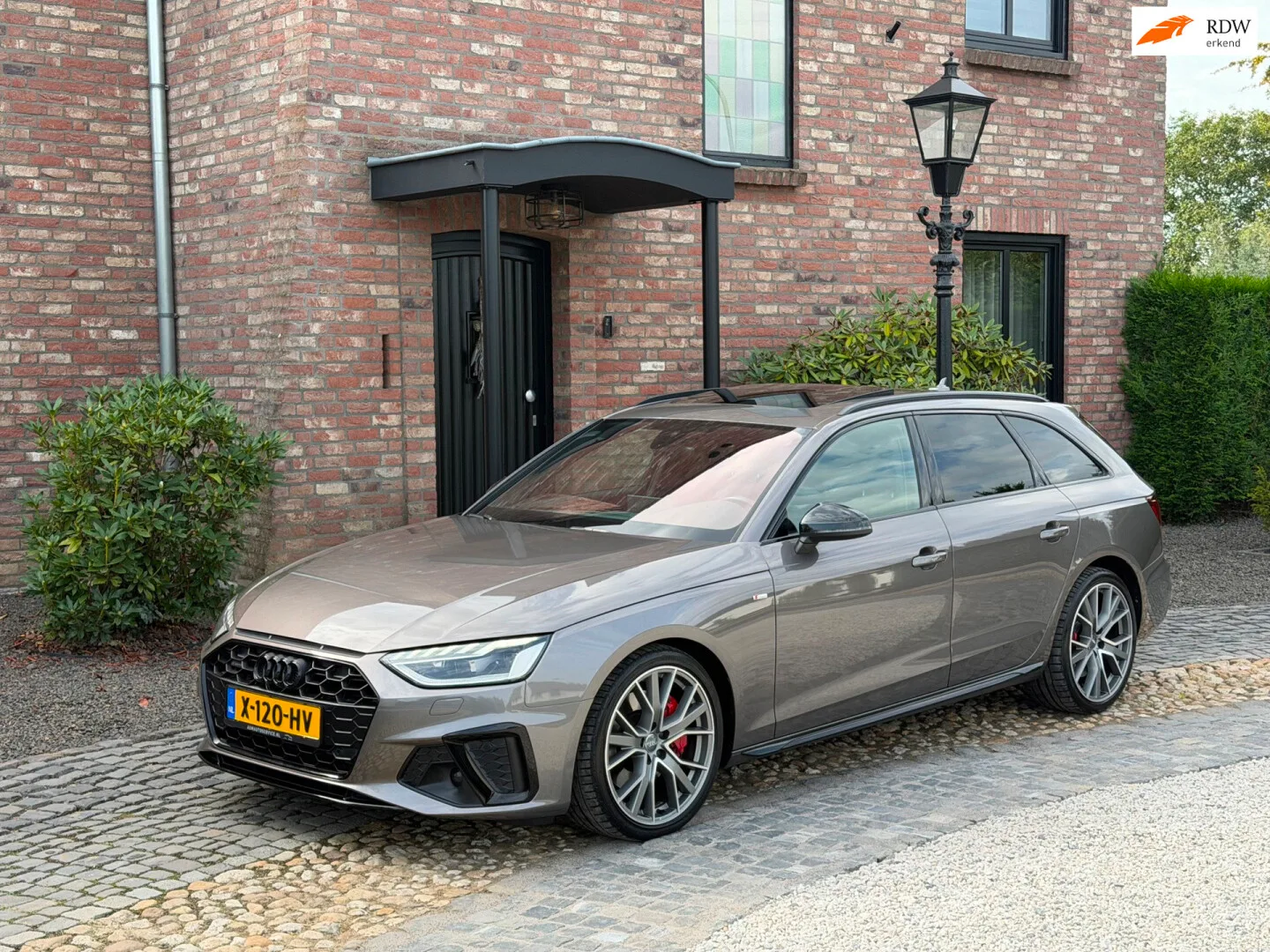 Audi A4 (2020) — foto 1
