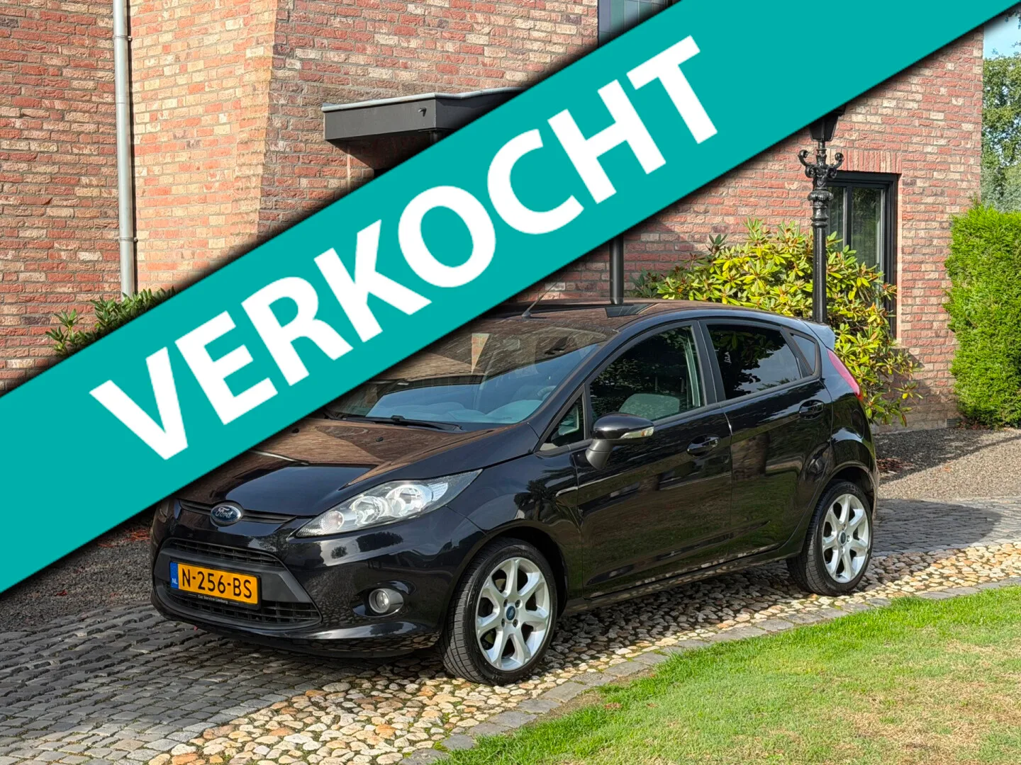 Ford Fiesta (2011) — foto 1
