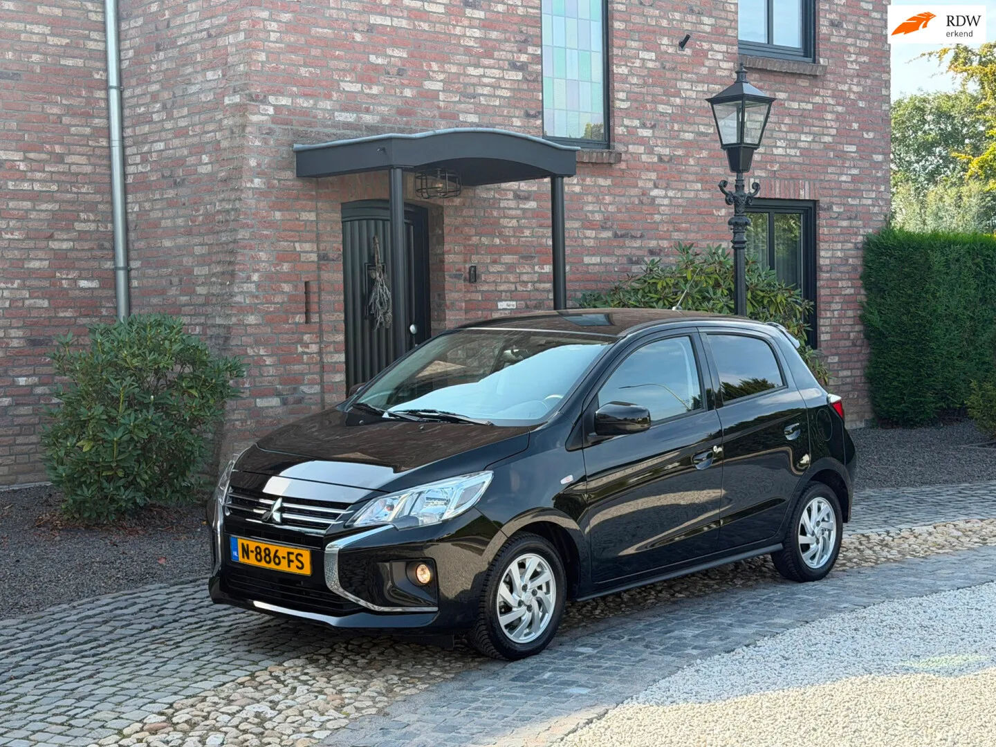 Mitsubishi Space Star (2021) — foto 1