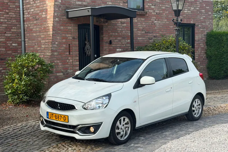 Mitsubishi Space Star (2016)