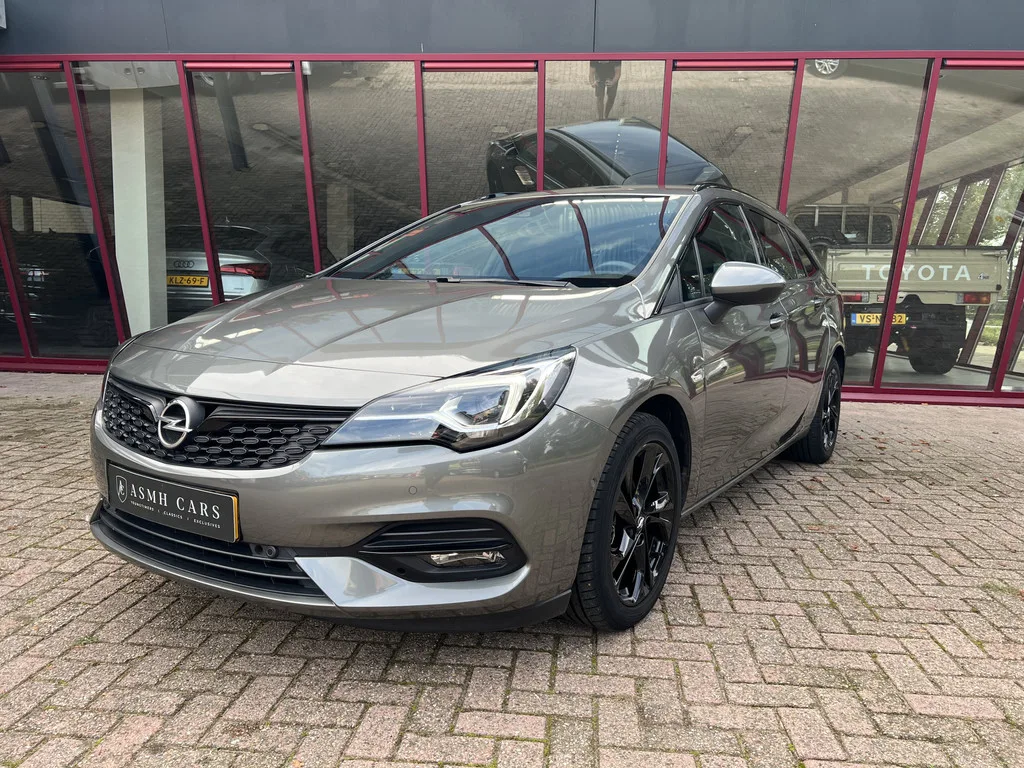 Opel Astra (2021) — foto 1