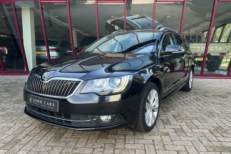 Škoda Superb (2015)