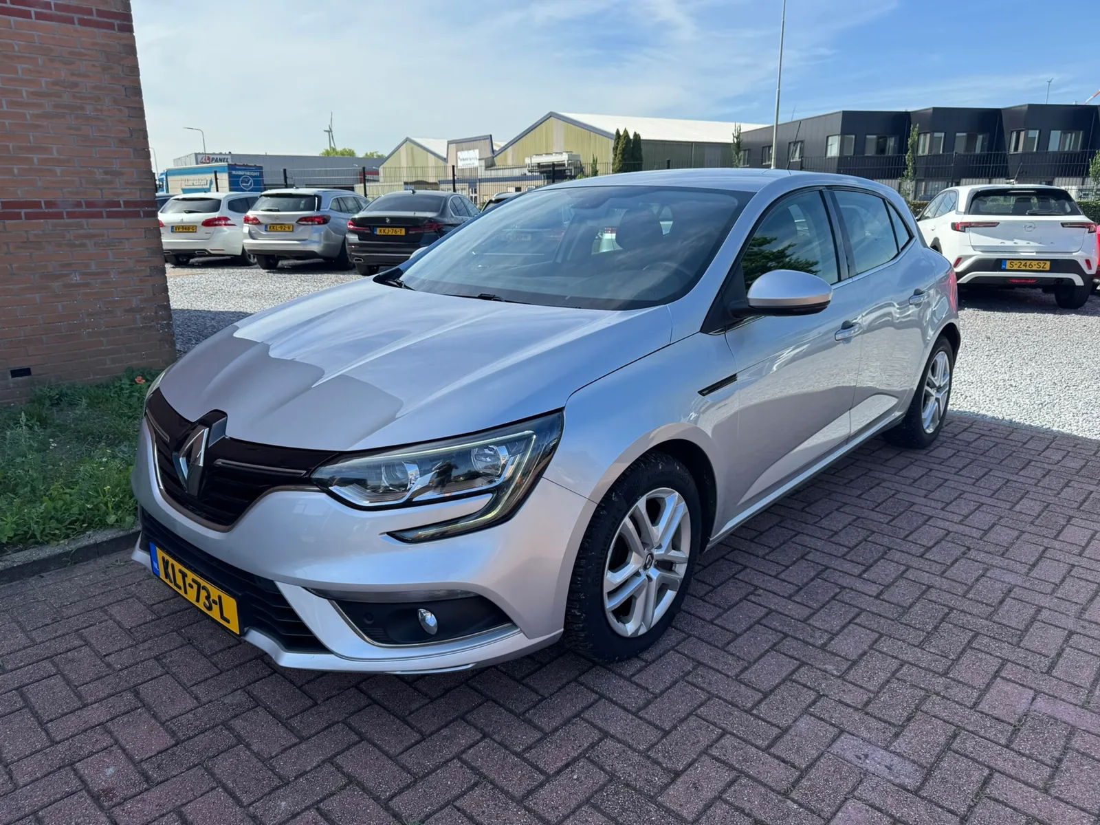 Renault Mégane (2017) — foto 1