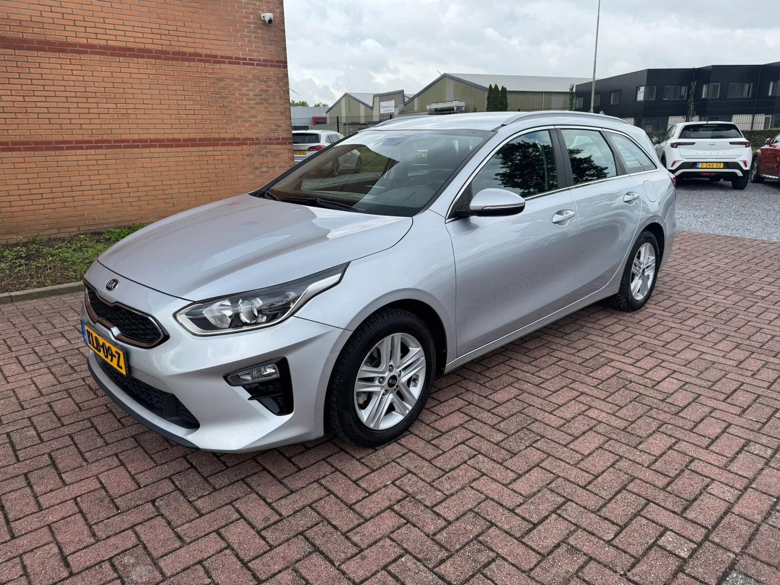 Kia Ceed (2019) — foto 1