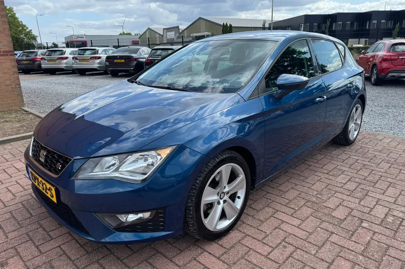 SEAT Leon (2015)