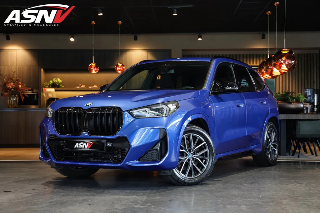 BMW X1 (2023) — foto 1
