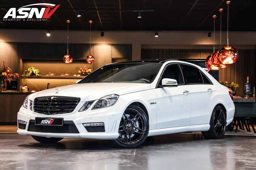 Mercedes-Benz E-Klasse (2010) — foto 1