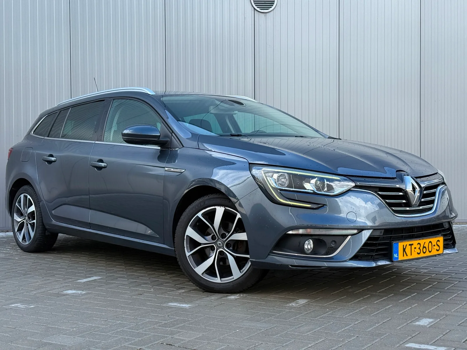 Renault Mégane (2016) — foto 1