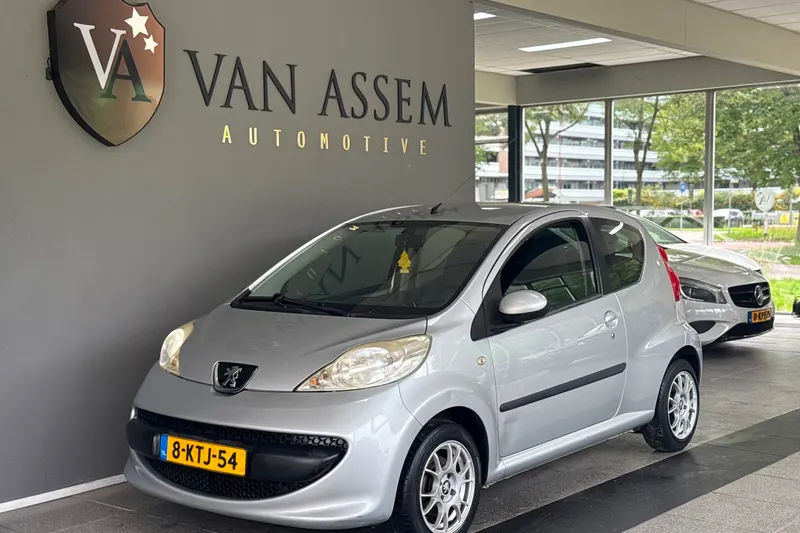 Peugeot 107 (2005)