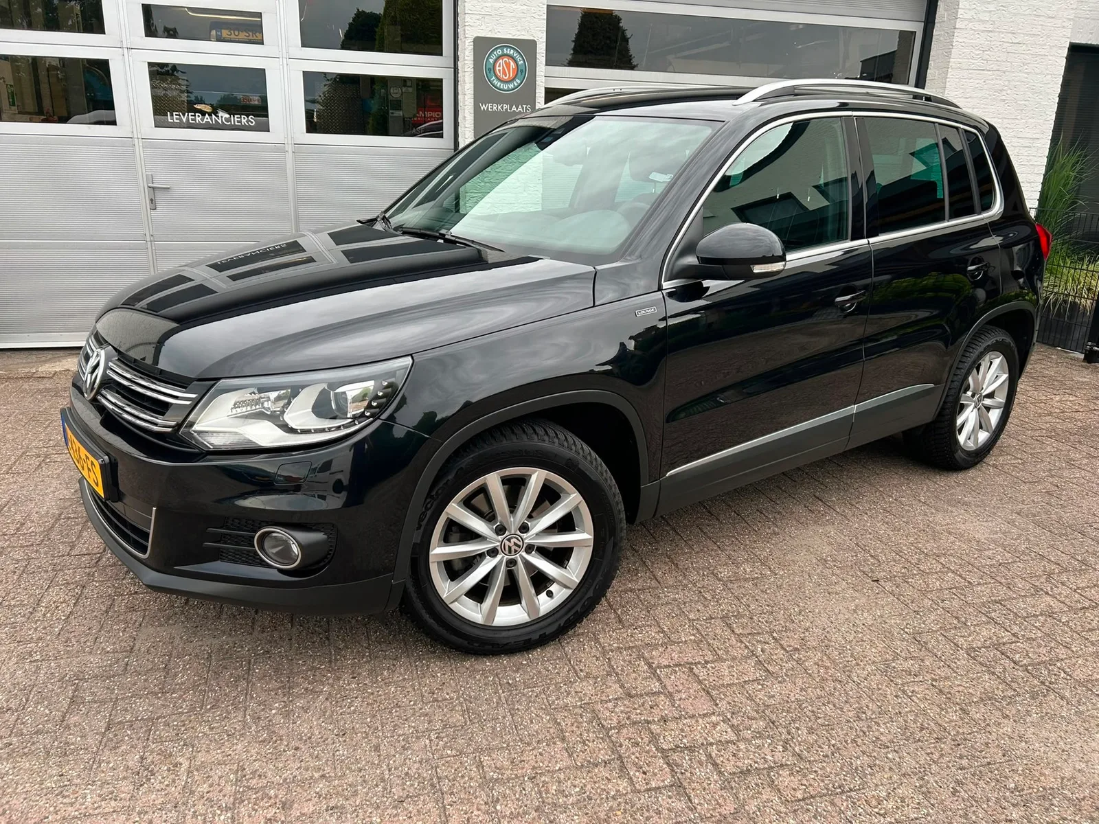 Volkswagen Tiguan (2016) — foto 1