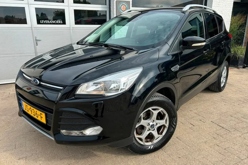 Ford Kuga (2016)
