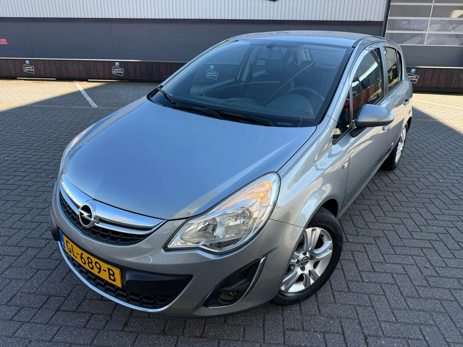 Opel Corsa (2012) — foto 1