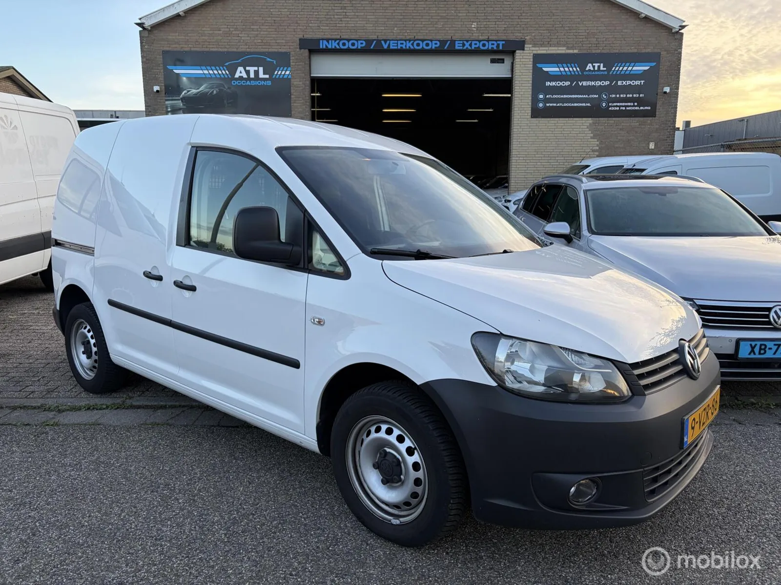Volkswagen Caddy (2012) — foto 1