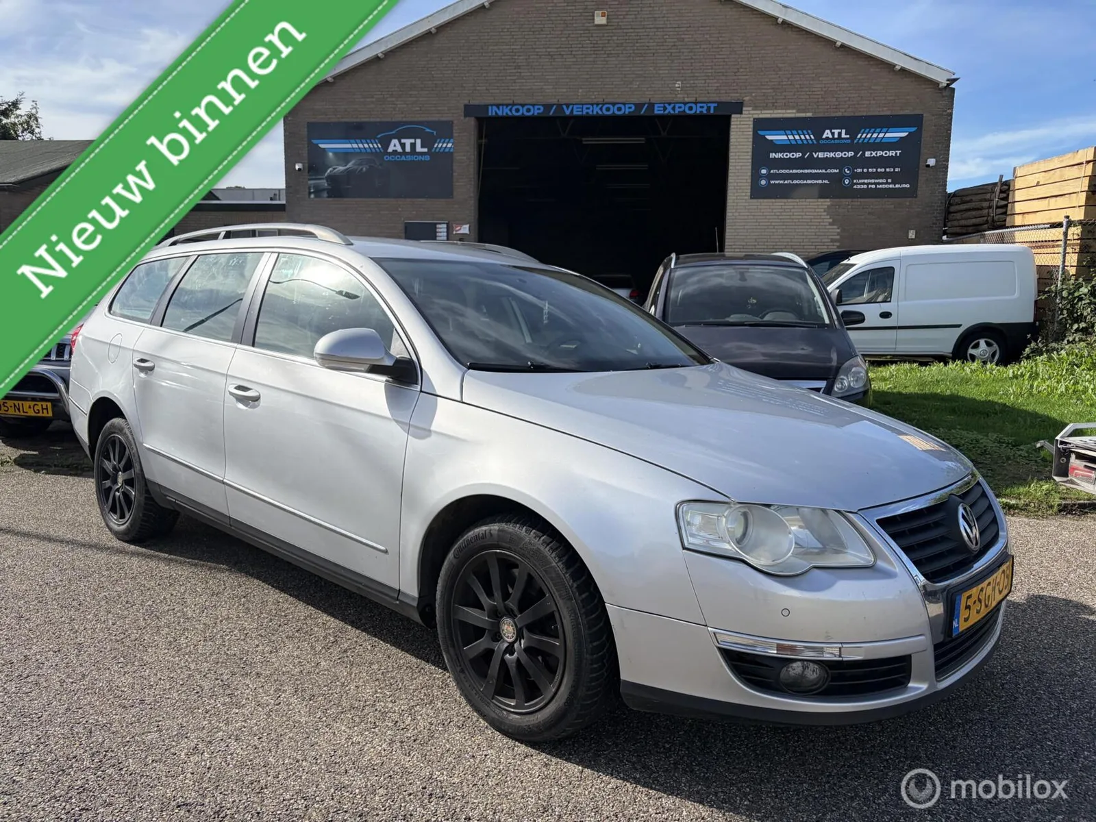 Volkswagen Passat (2010) — foto 1
