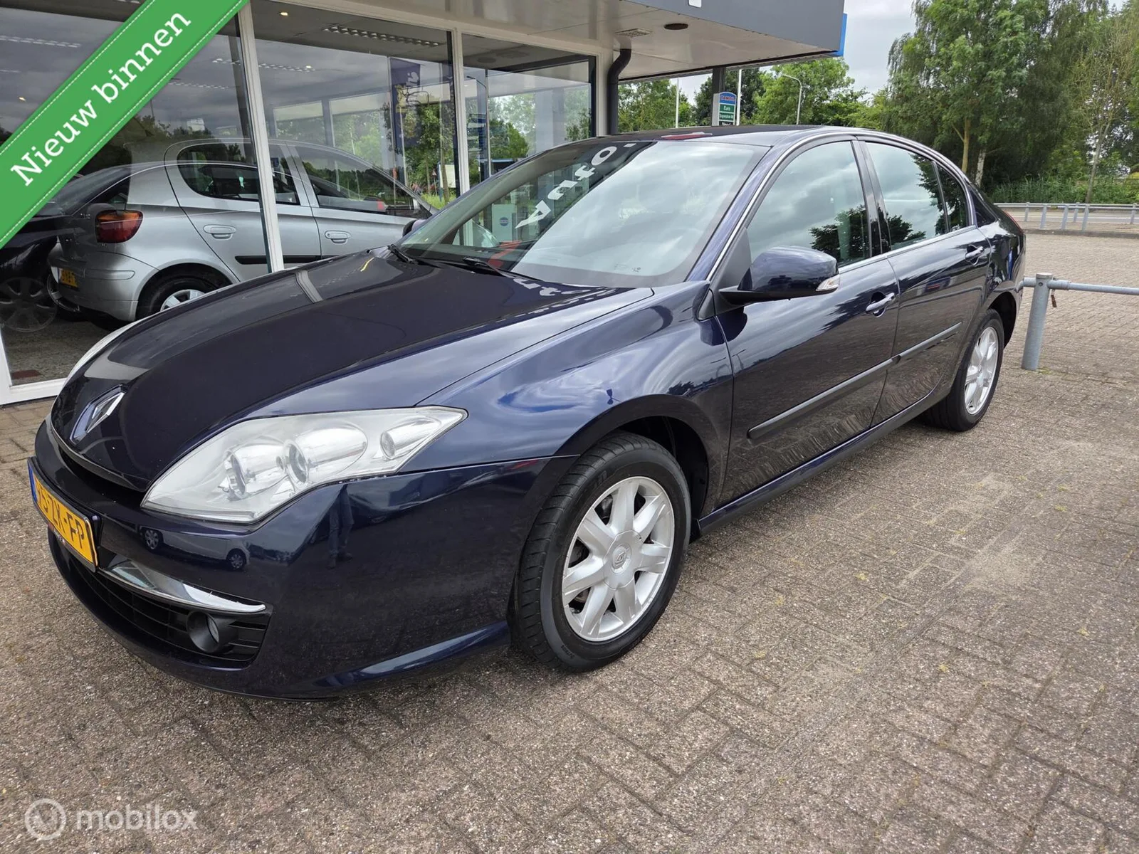 Renault Laguna (2008) — foto 1