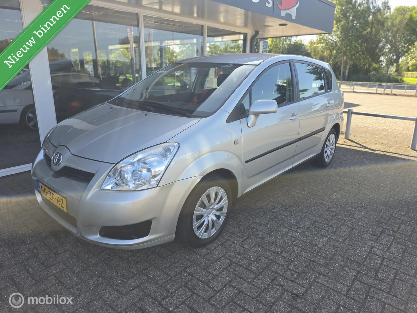 Toyota Verso (2008) — foto 1