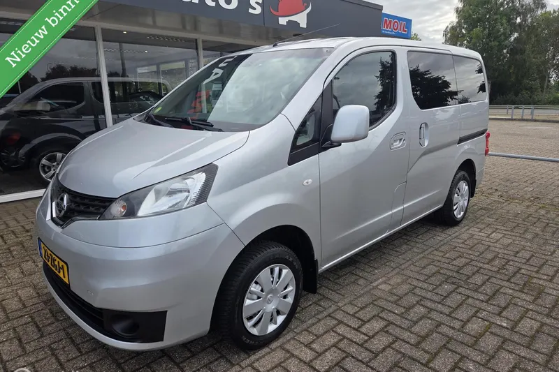 Nissan Evalia (2012)
