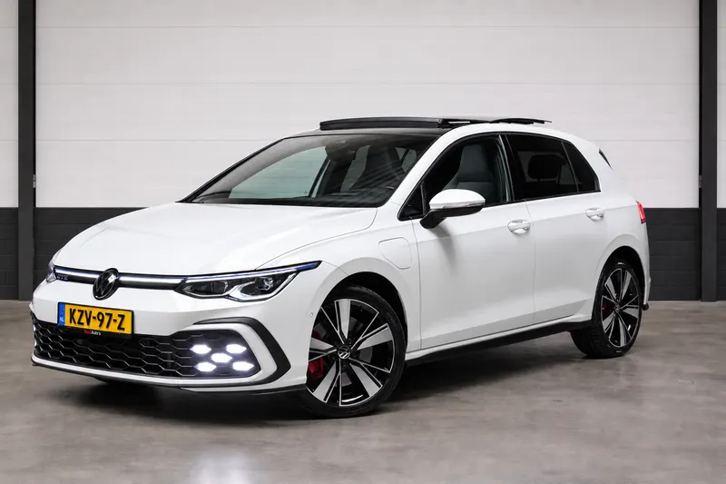 Volkswagen Golf (2022)