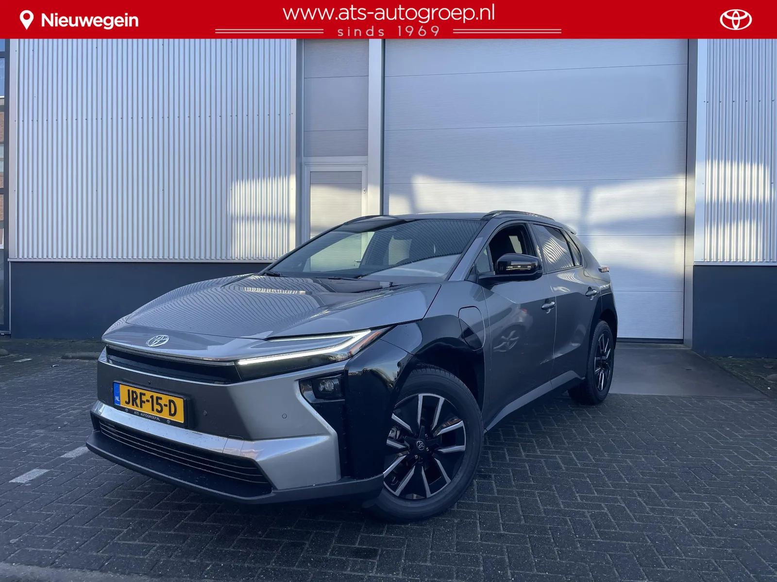 Toyota bZ4X (2025) — foto 1