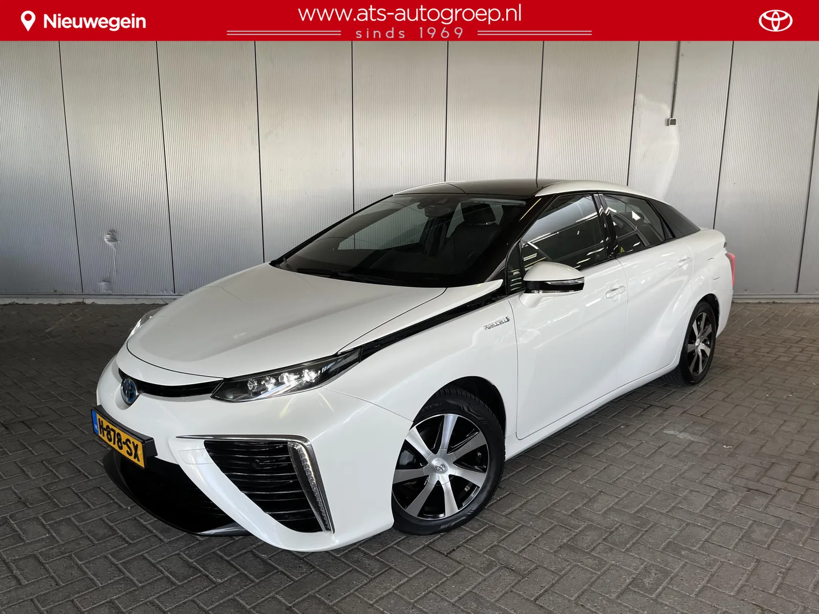 Toyota Mirai (2015) — foto 1